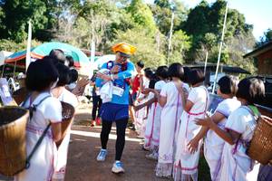 BIB: 2697
                            <button type="button" onclick="openModal(19056159)" class="btn btn-primary btn-sm float-right btn-popup" data-toggle="modal" data-target=".modal-high-quality">
                        <i class="fas fa-shopping-cart"></i> Add to Cart
                    </button>
                                            <button type="button" onclick="isThisMe(19056159, true)" class="btn btn-success btn-sm float-right btn-popup btn-isme hidden" data-toggle="tooltip" data-placement="bottom" title="นี่คือรูปของคุณใช่ไหม คลิกที่นี่เพื่อเอาเข้าอัลบั้ม">
                        <i class="fas fa-plus"></i> Add to album
                    </button>
                    <button type="button" onclick="isThisMe(19056159, false)" class="btn btn-warning btn-sm float-right btn-popup btn-isnotme hidden">
                        <i class="fas fa-ban"></i> Remove from album
                    </button>